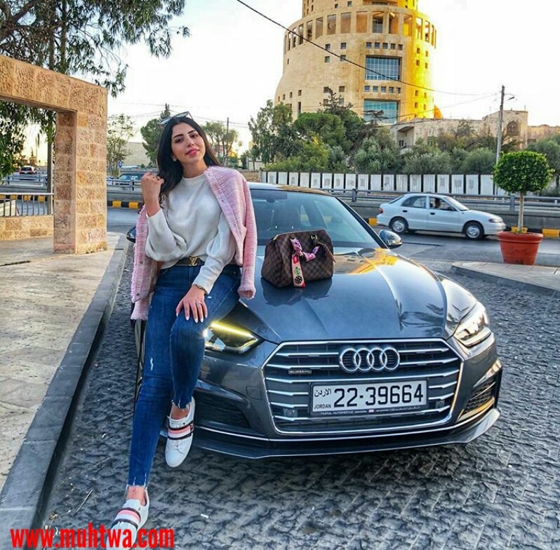 أحدث إطلالات الإعلامية أريج نشاشيبى