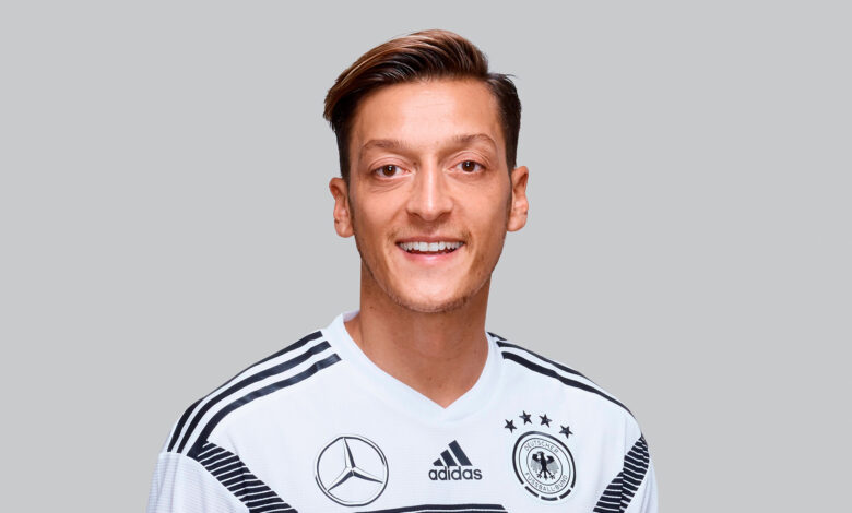 من هو مسعود أوزيل وتاريخه الرياضي وابرز صورة Mesut Özil