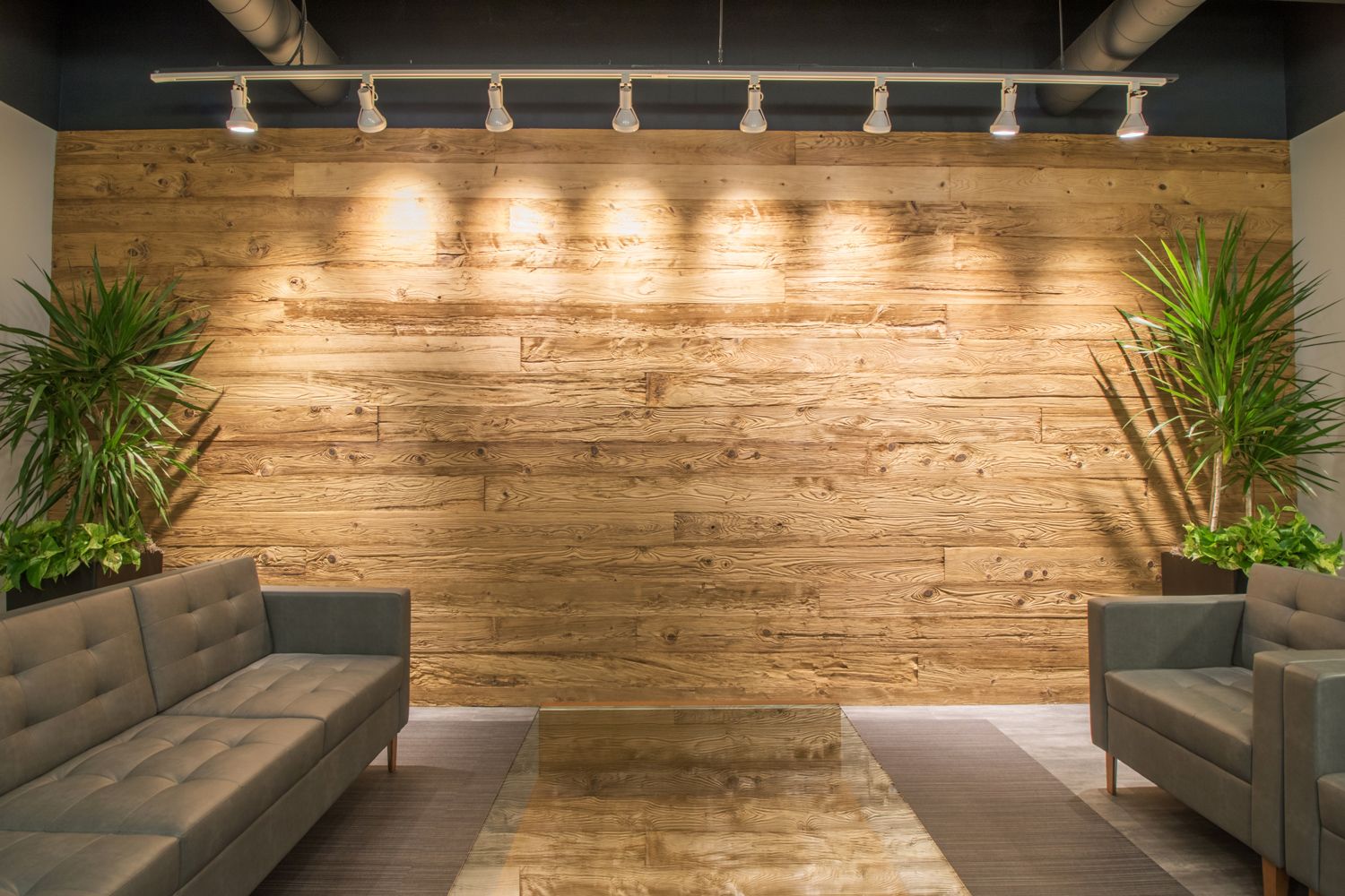 ديكورات حوائط خشب