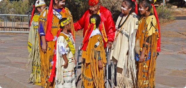 كيف وصل الهنود الحمر الى امريكا