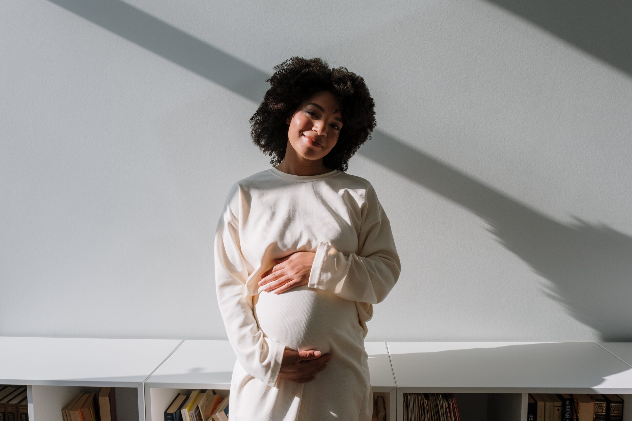 فوائد القرفة للحامل وأضرارها