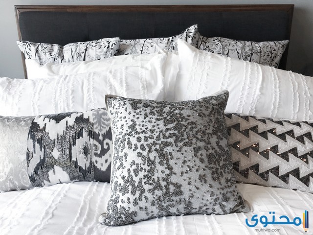 رؤية شخص أعطاني مخدات