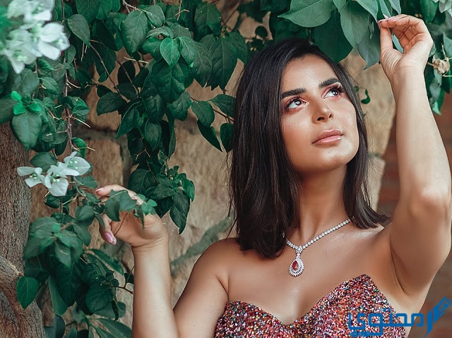 ما هي ديانة رانيا منصور؟