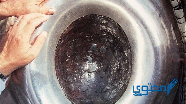 من الذي وضع الحجر الأسود في مكانه